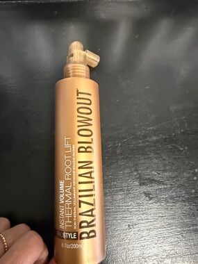 Brazilian Blowout Thermal Root Lift Spray - Metallic Gold Bottle